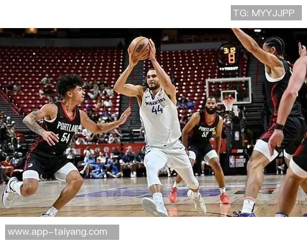 勇士队即将裁掉双向合同前锋杰克逊罗引发关注与讨论